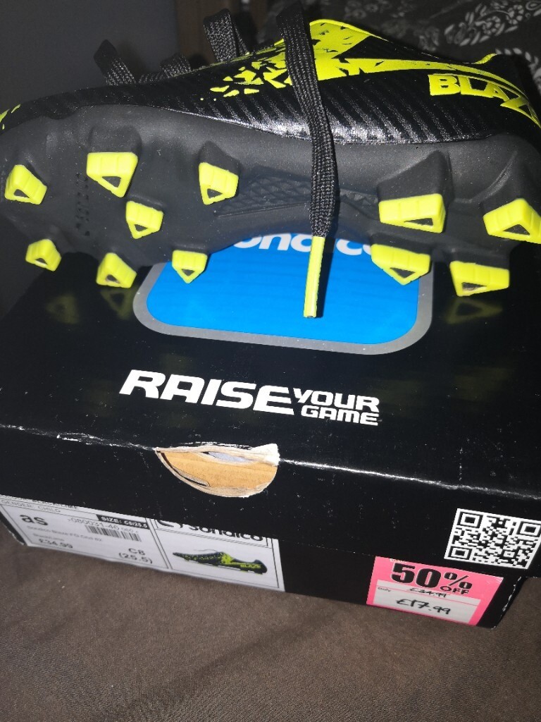 size c8 football boots